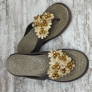 🟨Sz40 Chicote Flip Flop Brown & Cream Silver & Beaded Flower Embellishme